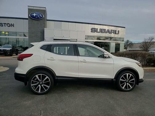 2017 Nissan Rogue Sport SL
