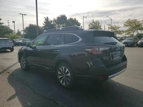 2025 Subaru Outback Touring XT