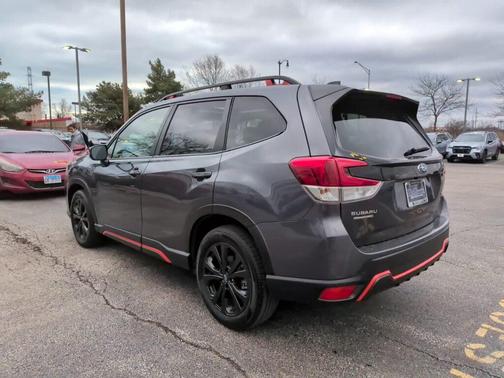 Magnetite Gray Metallic 2024 Subaru Forester Sport