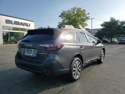 2020 Subaru Outback Base