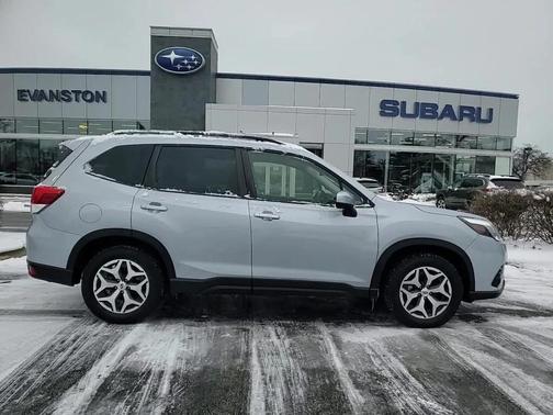 2023 Subaru Forester Premium