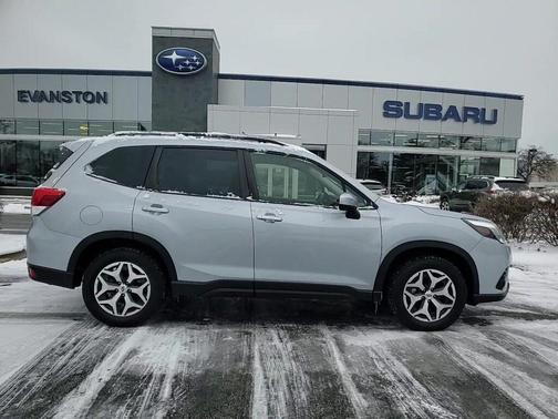 2023 Subaru Forester Premium