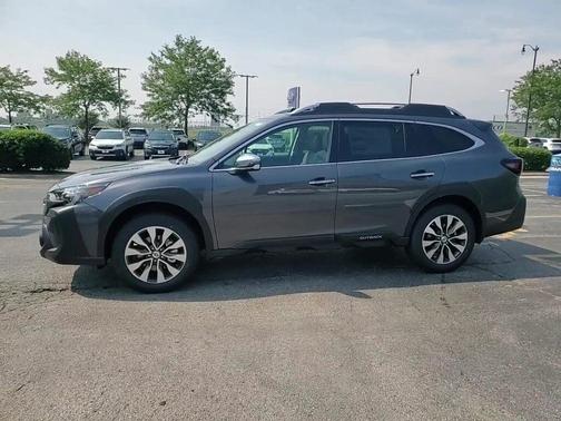2025 Subaru Outback Touring XT