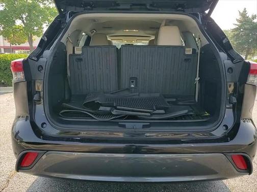 2022 Toyota Highlander Limited