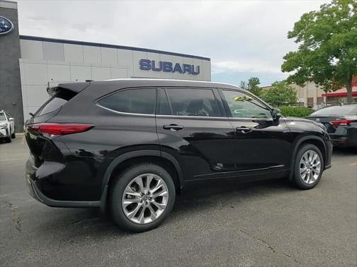 2022 Toyota Highlander Limited
