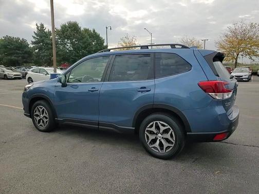 2022 Subaru Forester Premium