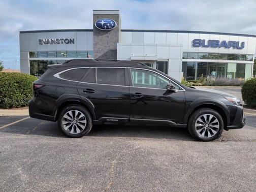 Crystal Black Silica 2024 Subaru Outback Limited