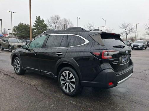 2023 Subaru Outback Touring