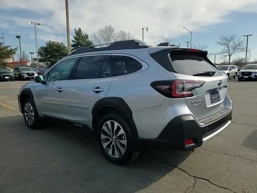 2025 Subaru Outback Touring XT