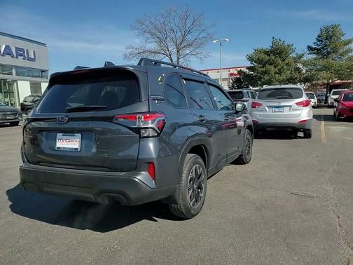 2025 Subaru Forester Premium
