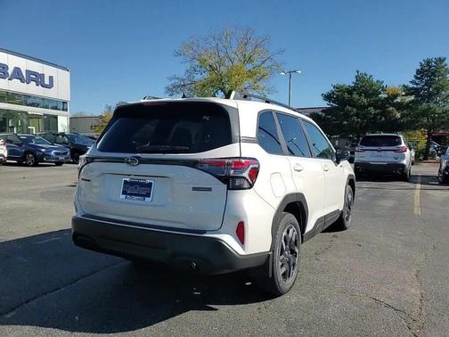 2025 Subaru Forester Hybrid Premium