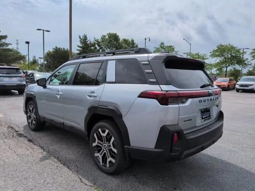 Ice Silver Metallic 2026 Subaru Outback Touring XT