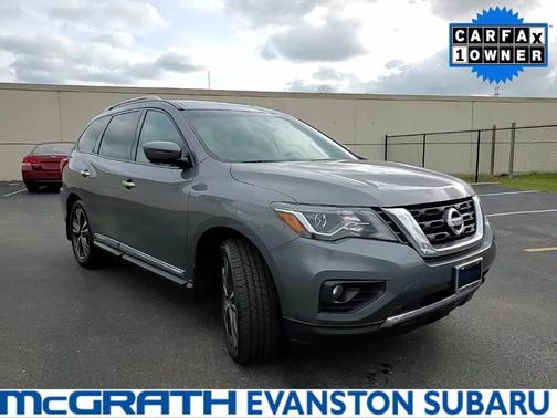 Photo 2 of 26 of 2017 Nissan Pathfinder Platinum