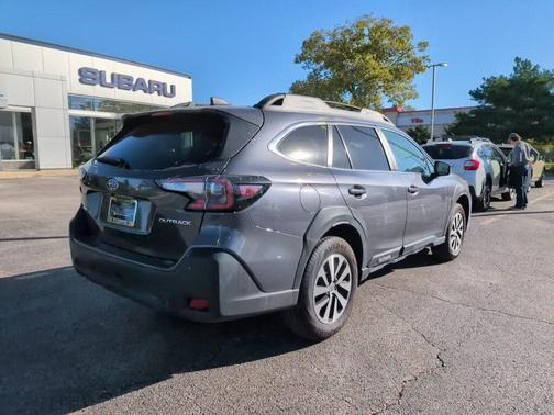 Magnetite Gray Metallic 2025 Subaru Outback Premium