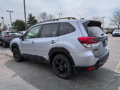 Ice Silver Metallic 2025 Subaru Forester Wilderness