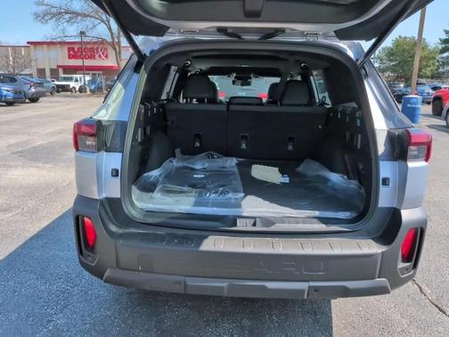 Ice Silver Metallic 2026 Subaru Outback Touring XT