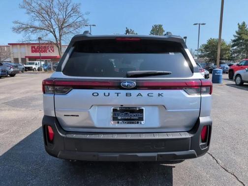Ice Silver Metallic 2026 Subaru Outback Touring XT