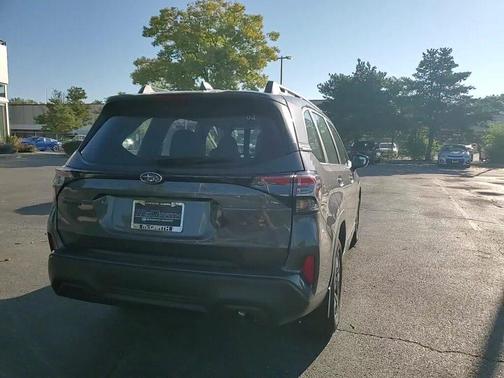 2025 Subaru Forester Base