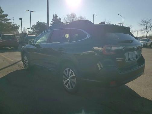 2023 Subaru Outback Premium