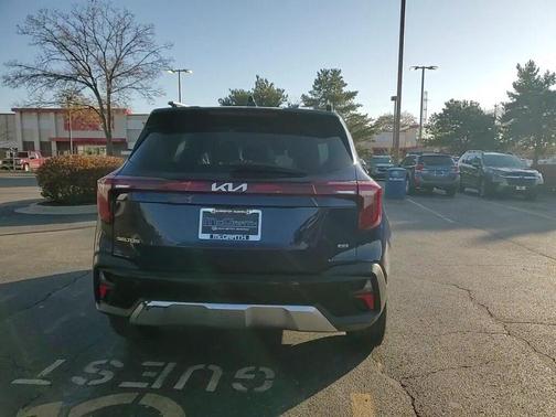 2024 Kia Seltos EX