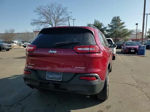 2016 Jeep Cherokee Sport