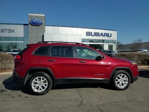2016 Jeep Cherokee Sport