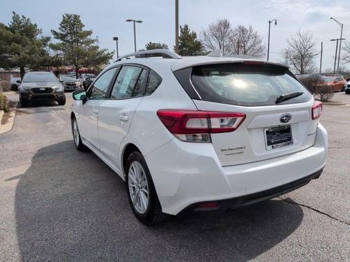 2018 Subaru Impreza 2.0i Premium