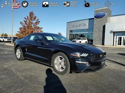 2022 Ford Mustang EcoBoost