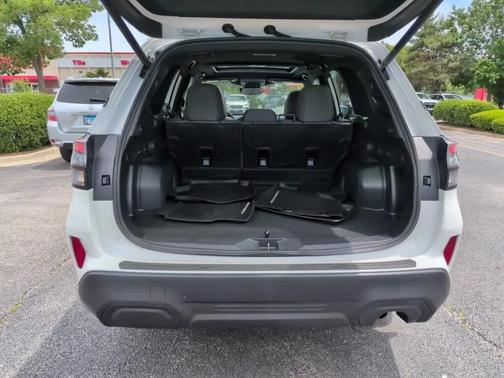 Crystal White Pearl 2026 Subaru Forester Premium