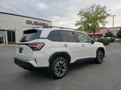 2025 Subaru Forester Premium