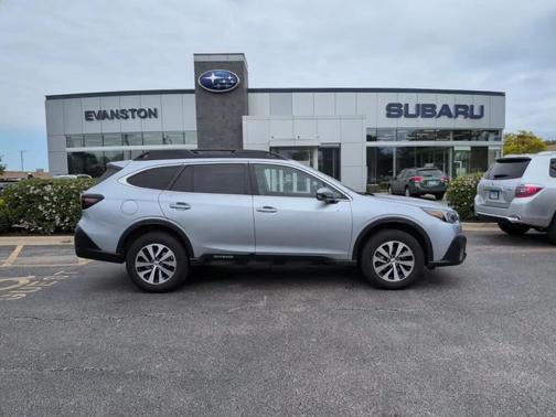 Ice Silver Metallic 2022 Subaru Outback Premium