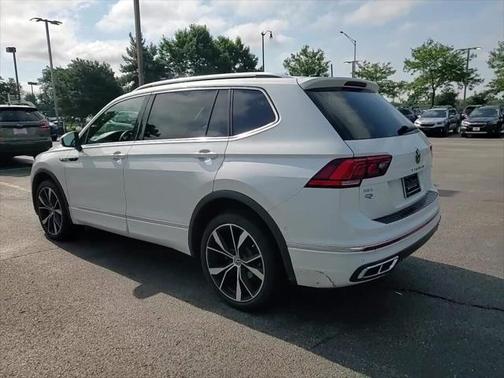 2022 Volkswagen Tiguan 2.0T SEL R-Line 4MOTION