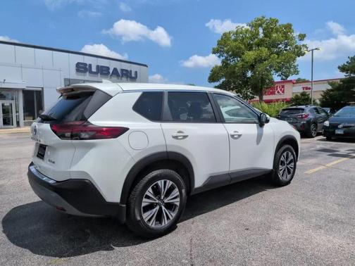 Pearl White Tricoat 2023 Nissan Rogue SV