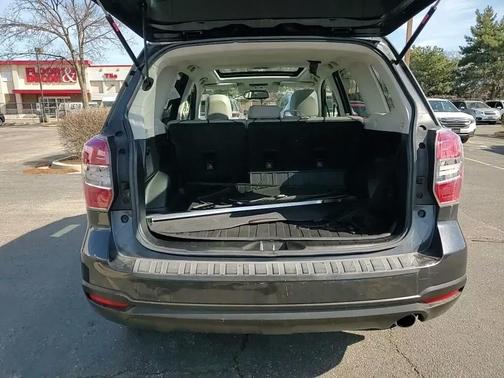 2016 Subaru Forester 2.5i Touring