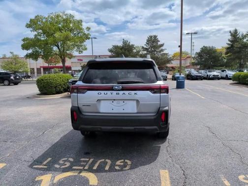 Ice Silver Metallic 2026 Subaru Outback Premium