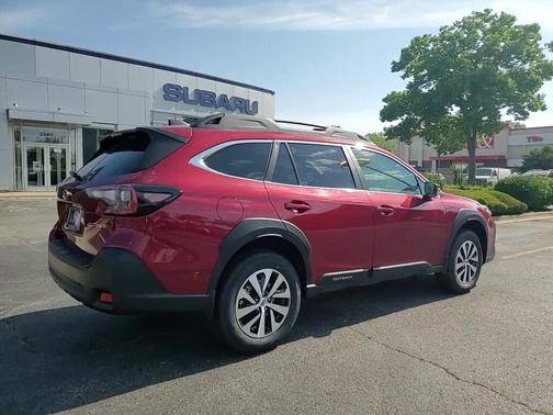 2025 Subaru Outback Premium