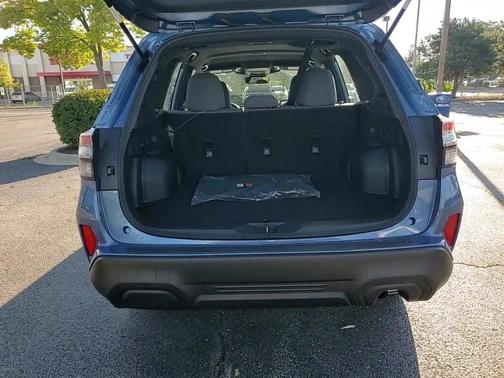 2025 Subaru Forester Base