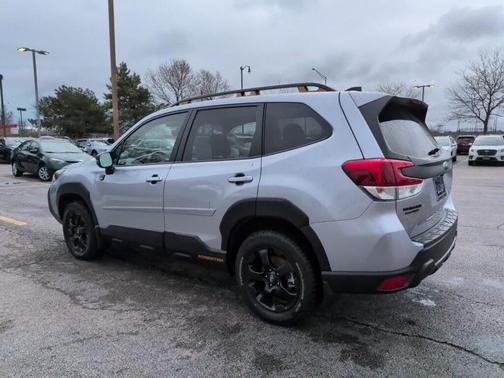 Ice Silver Metallic 2025 Subaru Forester Wilderness