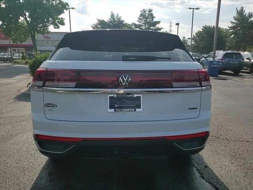 2025 Volkswagen Atlas Cross Sport 2.0T SE w/Technology 4MOTION