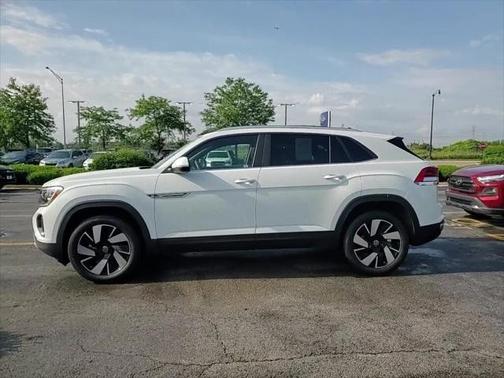 2025 Volkswagen Atlas Cross Sport 2.0T SE w/Technology 4MOTION