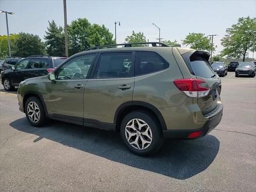 2022 Subaru Forester Premium