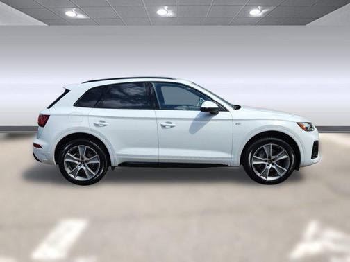 2025 Audi Q5 Premium 45 TFSI S line quattro