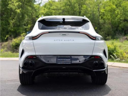 2025 Aston Martin DBX 707 SUV