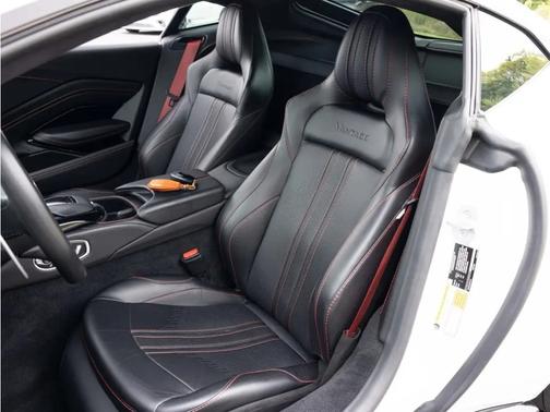 2021 Aston Martin Vantage Coupe