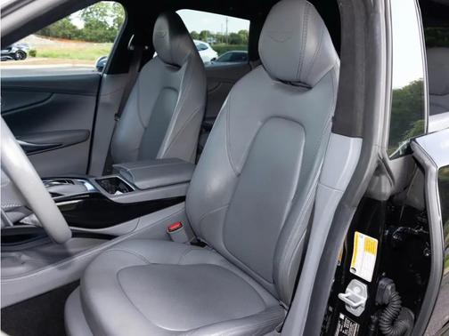 2021 Aston Martin DBX SUV