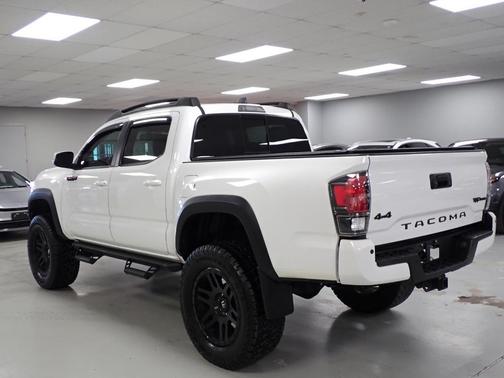2017 Toyota Tacoma Base