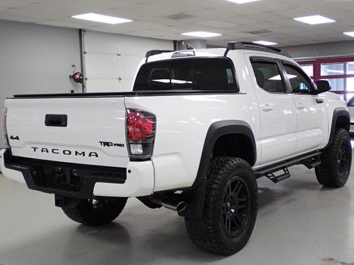 2017 Toyota Tacoma Base