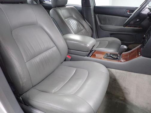 1997 Lexus LS 400 Base