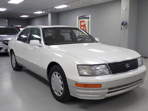 1997 Lexus LS 400 Base