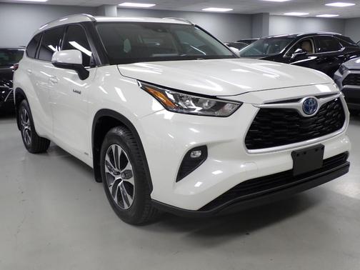 2020 Toyota Highlander Hybrid XLE